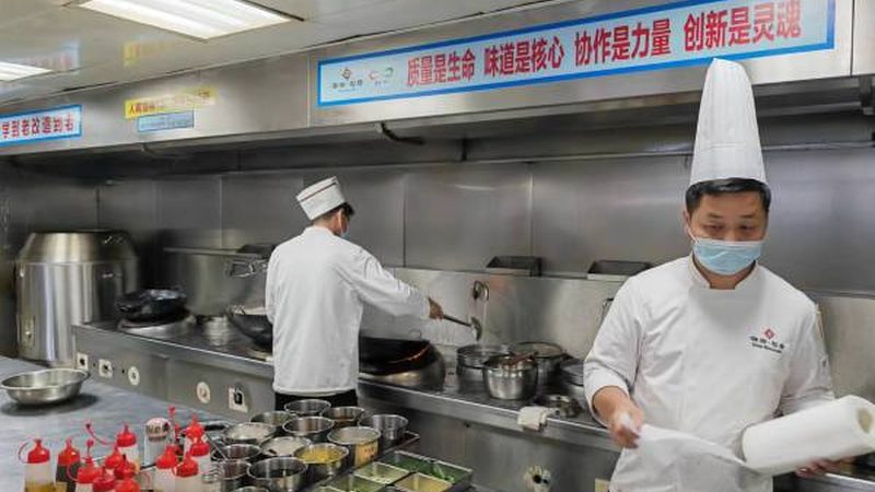 火锅底料的秘密：配方揭秘与生产工艺解析**